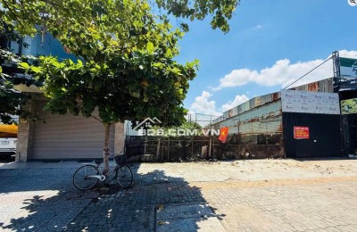 Cần bán lô đất diện tích 128.5m² (ngang 5m) đường NGUYỄN TẤT THÀNH, q Thanh Khê,  tp Đà Nẵng
 Đường 45m lề 10m
Giá:   14.8 tỷ (tl)